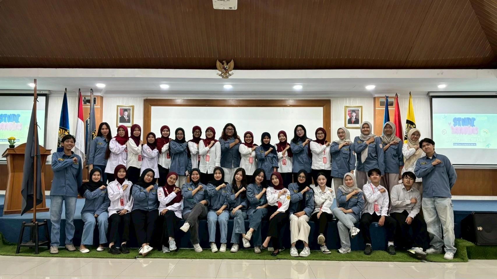 Studi Banding foto 2