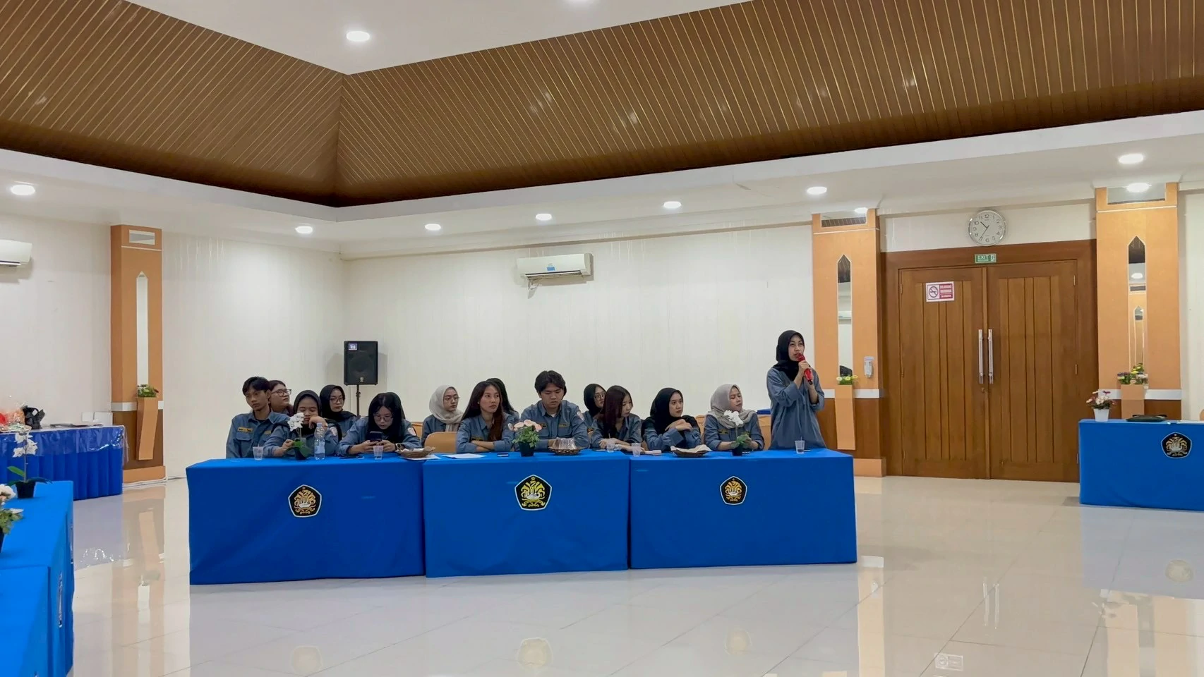 Studi Banding foto 8